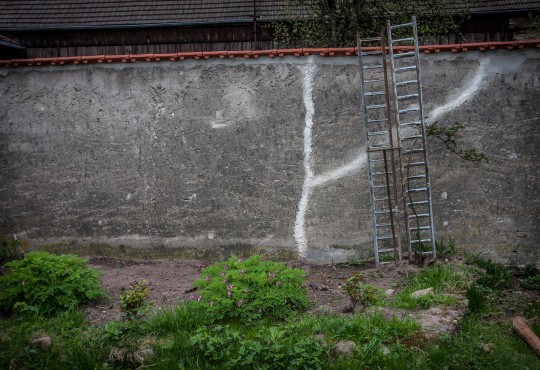 Bergbauschaden an einer Mauer