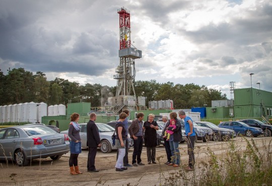 Besichtigung Bohrplatz bei Beeskow mit SH-Energiewendeminister Robert Habeck